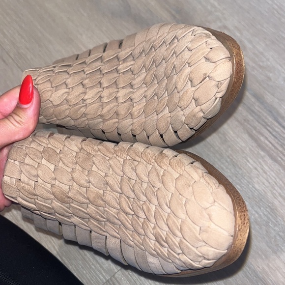 1. STATE size 7.5 Licha Mules Brown beige Woven Leather Slip On Block HEELS - Picture 7 of 8